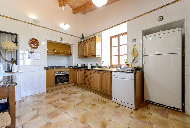 Küche Fenster Kühlschrank Spülmaschine