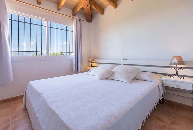 Schlafzimmer Betten Nachttisch Lampe