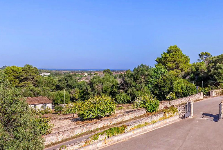 Weitblick vom Grundstück der Finca